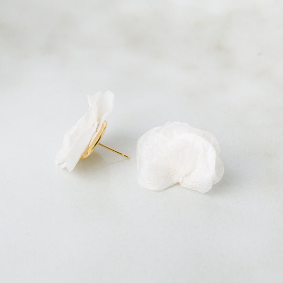 weiße blumen ohrstecker