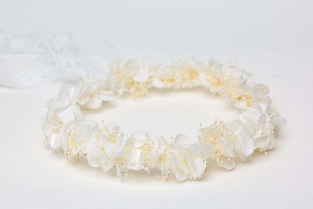 brautschmuck blumen weiß
