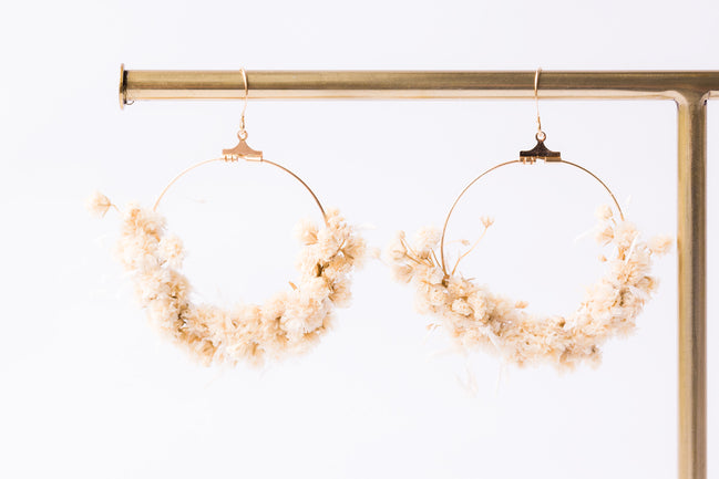 Ohrringe aus echten Blumen boho hochzeit braut