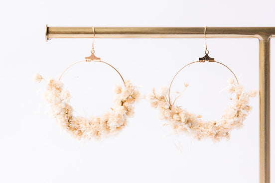 Ohrringe aus echten Blumen boho hochzeit braut