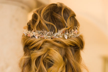 blumenranke haare hochzeit