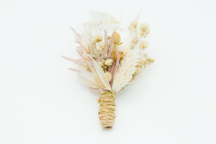 Trockenblumen Boutonniere Bräutigam