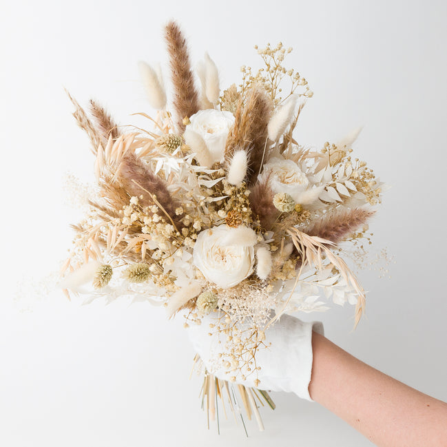 Hochzeitstrauß trockenblumen pampas