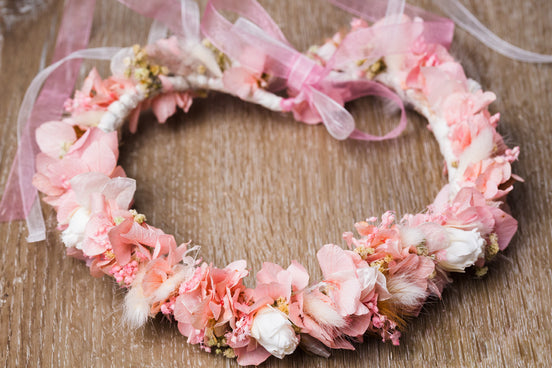blumenkranz langhaltend hochzeit dirndl