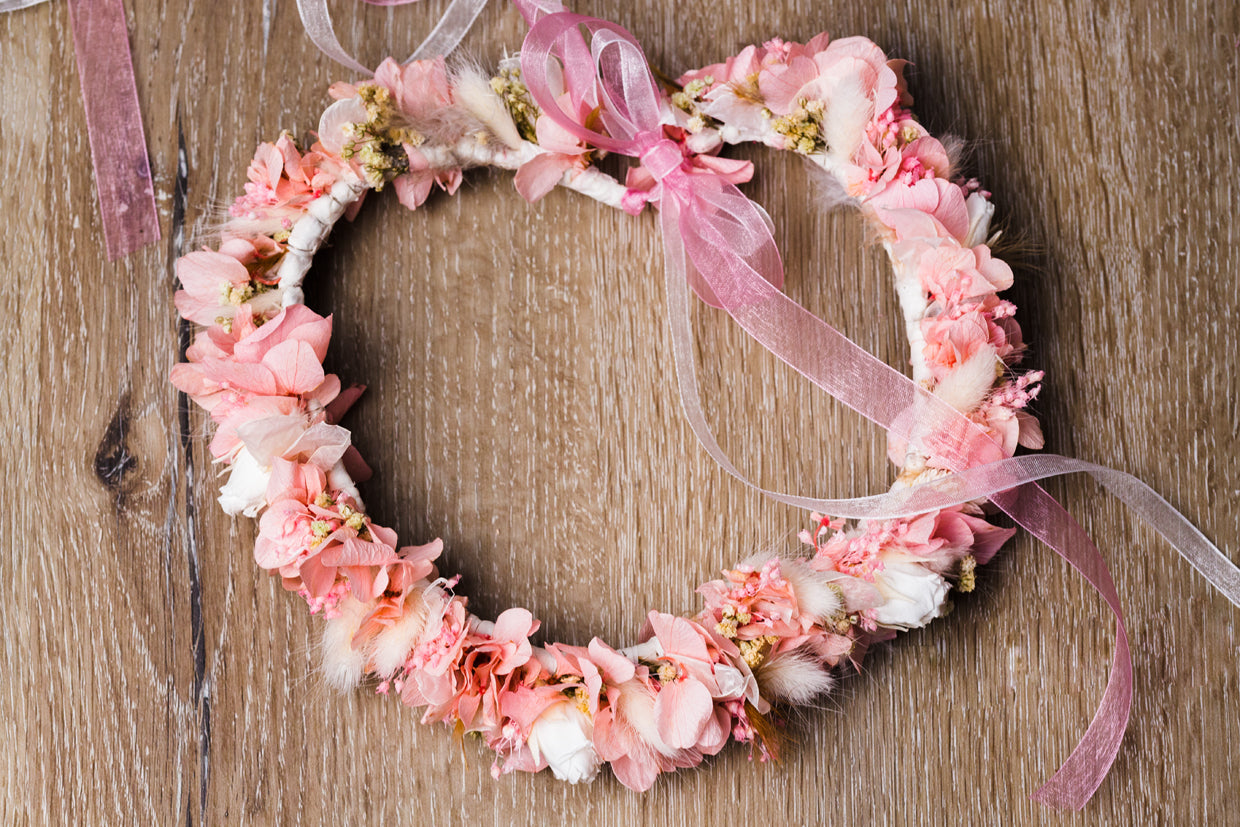 blumenkranz langhaltend hochzeit dirndl dried flowers