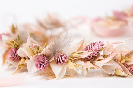 blumenkranz boho zur hochzeit rosa