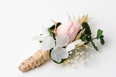 Bräutigam Anstecker aus echten Blumen