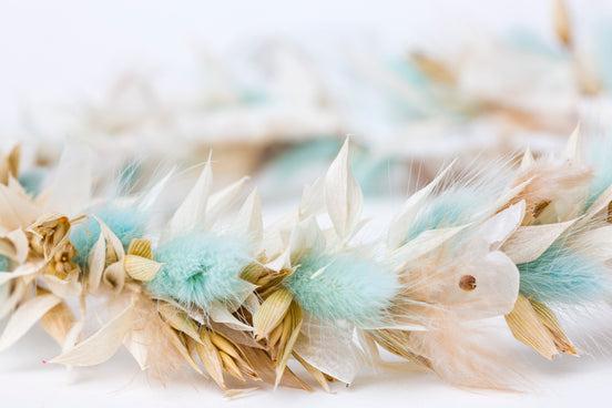 Blumenkranz zur hochzeit zur braut frisur