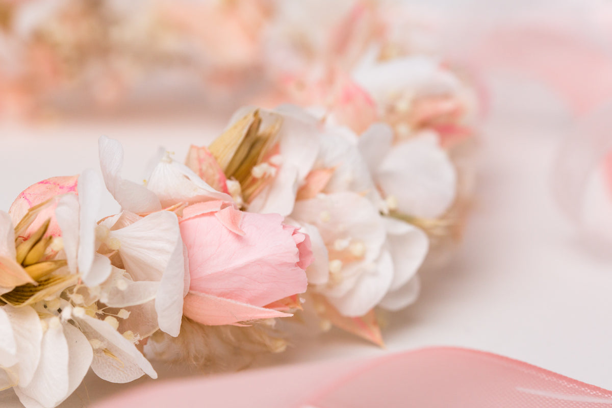 Haarkranz mit Trockenblumen Details