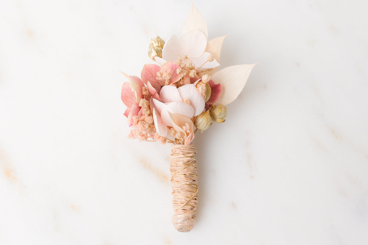 hochzeit anstecker gäste