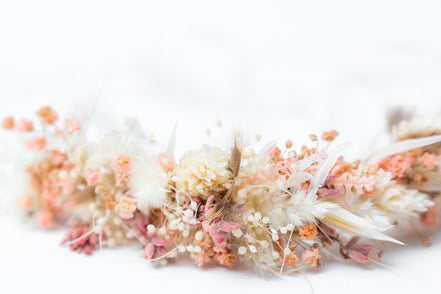 Armband aus Blumen Abschlussball