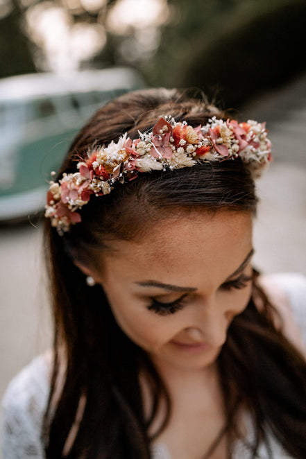 trockenblumenkranz dirndl