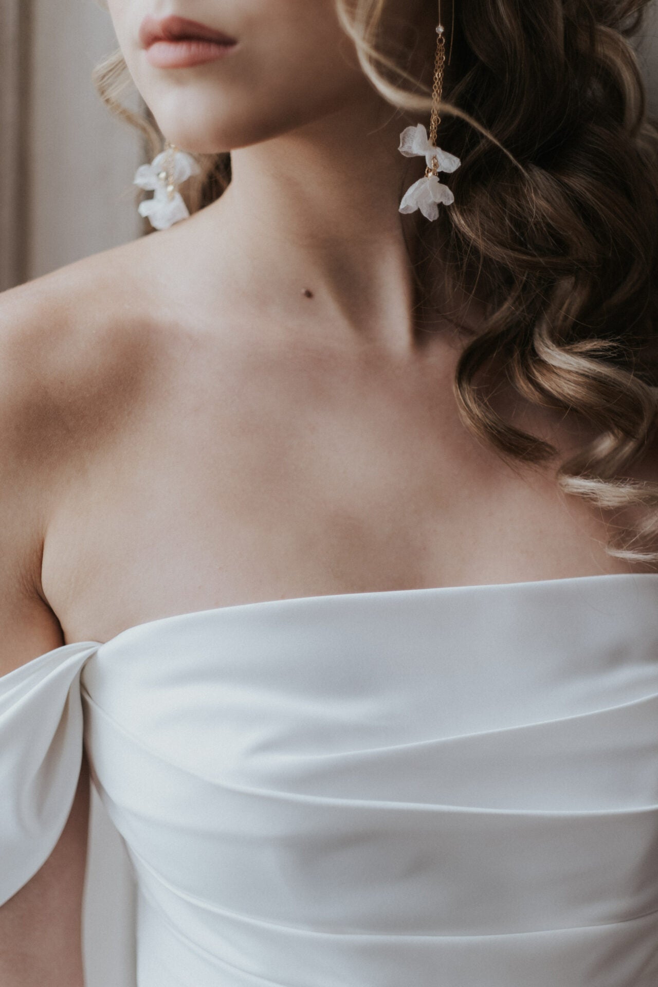 weiße blumen ohrringe hochzeit
