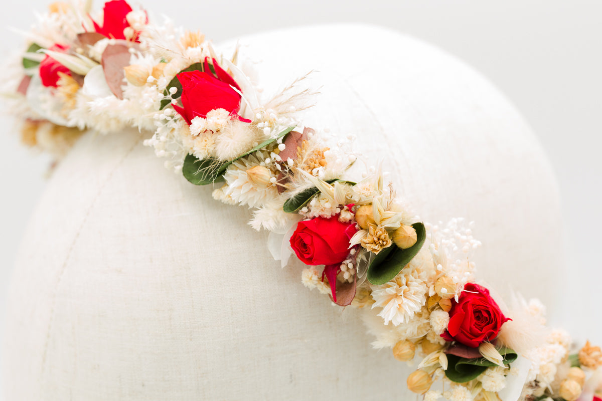 haarkranz trockenblumen dirndl rot