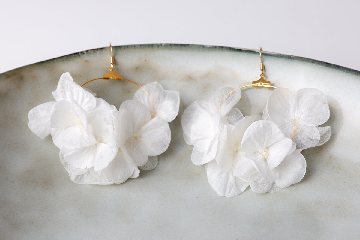 weiße blumen ohrringe hochzeit