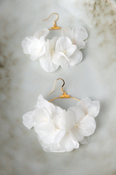 Braut Ohrringe Blüten | romantic bride flowers