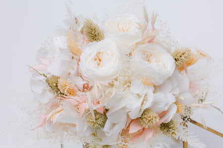 blumenstrauß-trockenblumen-hochzeit