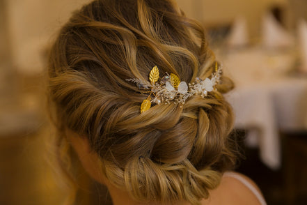 Braut Haarschmuck blumen