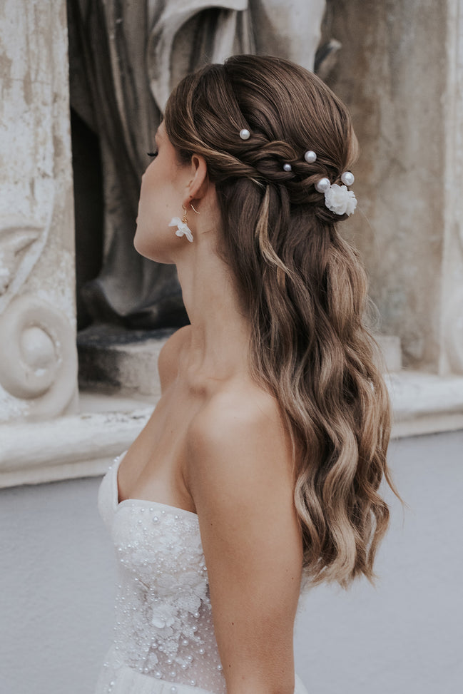 blumen haarschmuck hochzeit