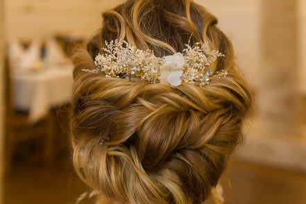 blumen haarkamm hochzeit
