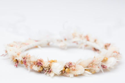 Blumenkranz hochzeit braut trockenblumen