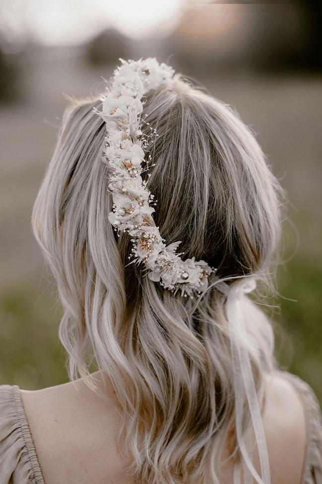 blumenkranz im haar
