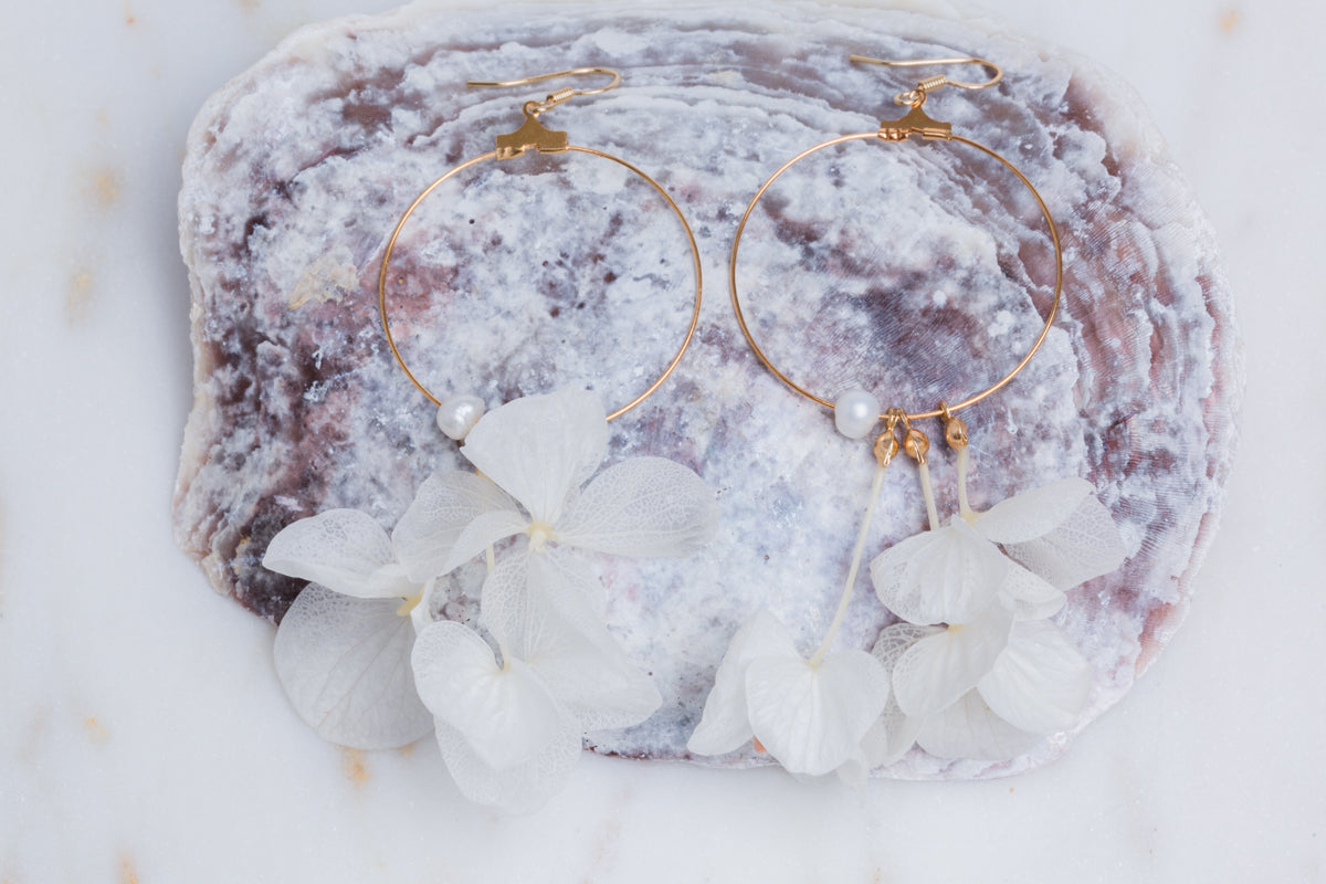 ohrringe weiße blüten hochzeit hängend