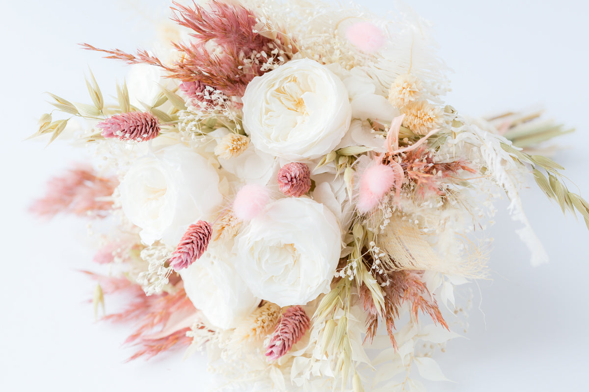 blumenstrauß boho trockenblumen