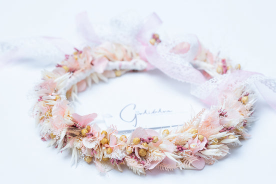 blumenkranz hochzeit dirndl trockenblumen