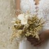 Brautstrauß dezent trockenblumen gold weiß