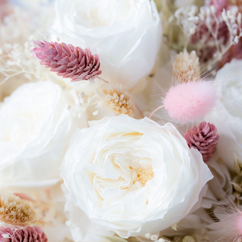 pastell Trockenblumenstrauß braut wedding