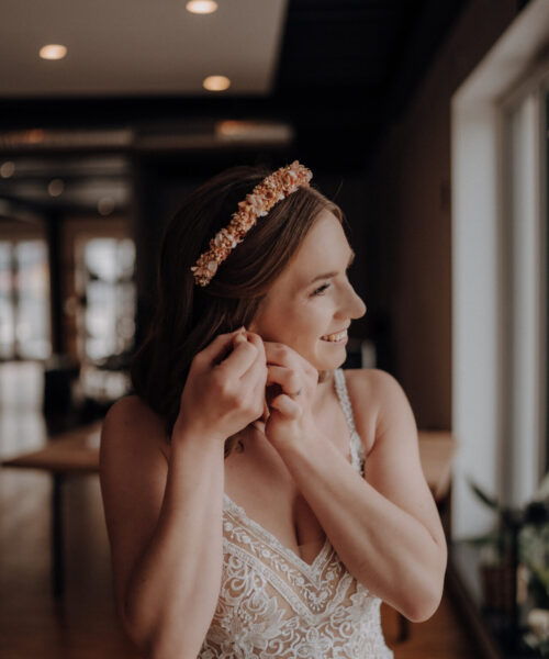 blumen haarschmuck gold