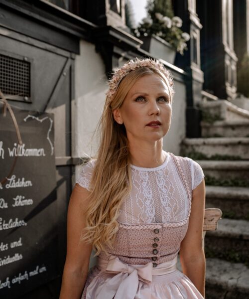 echter blumenschmuck haare dirndl